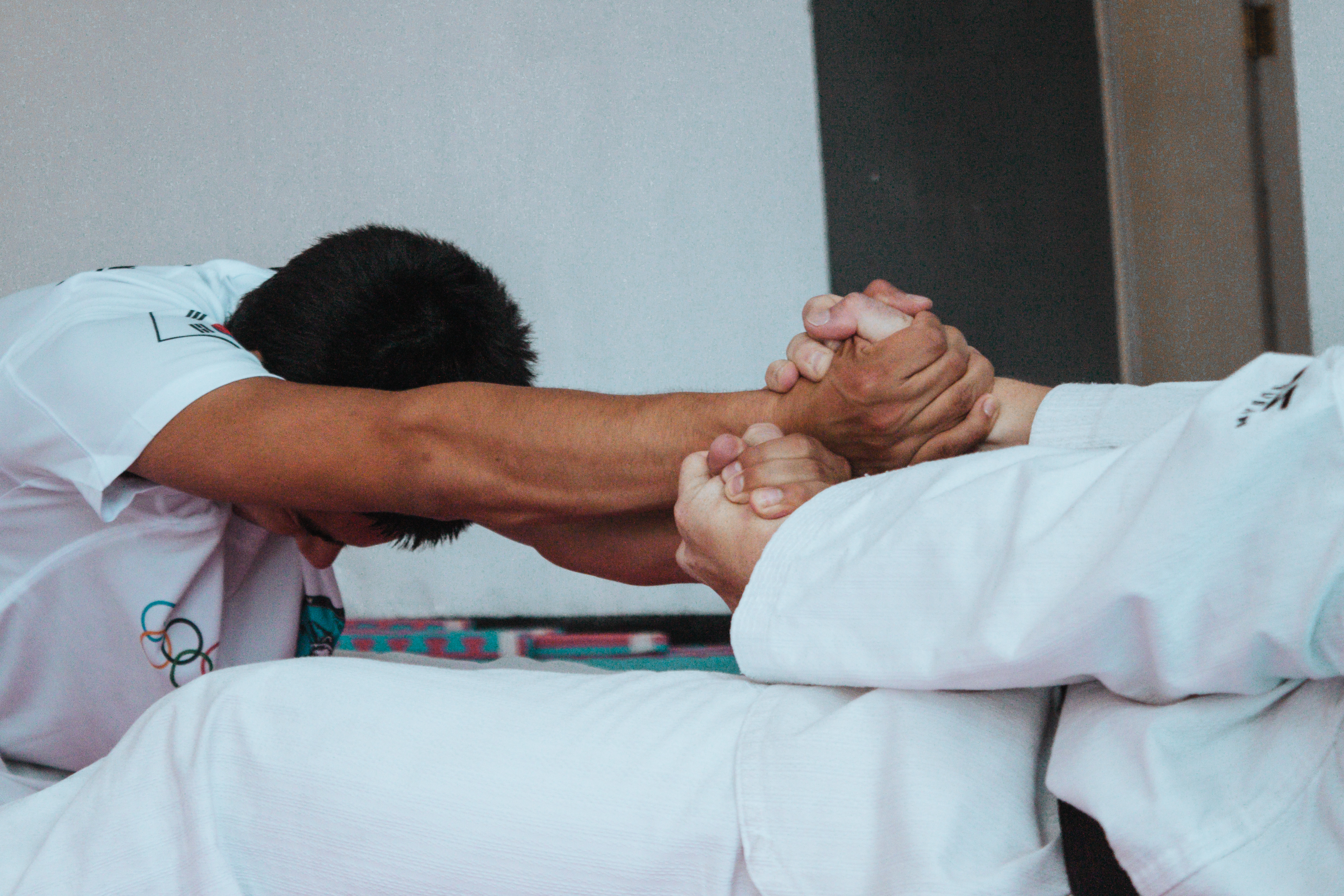 Entrenamiento de flexibilidad en Sangom Taekwondo.
